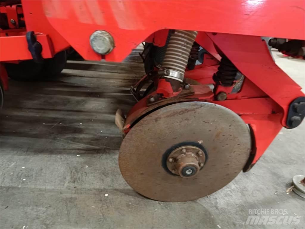 Kuhn Maxima 2TS 種蒔き機械