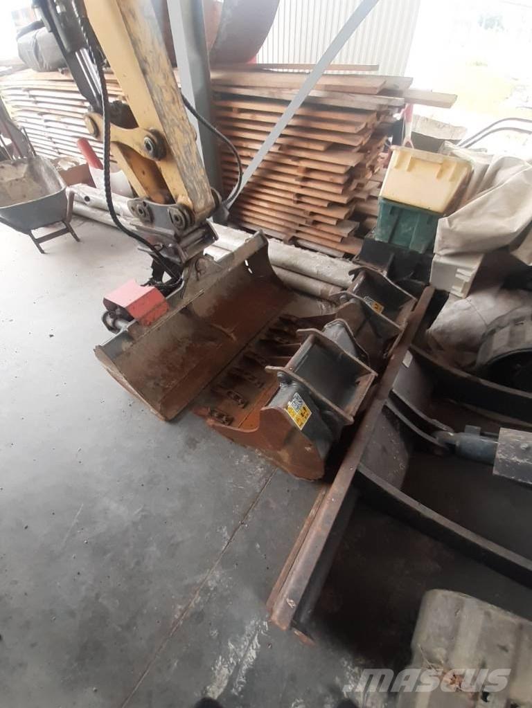 Yanmar Vio 33 ミニ油圧ショベル 7t以下（ミニユンボ・ミニディガー）