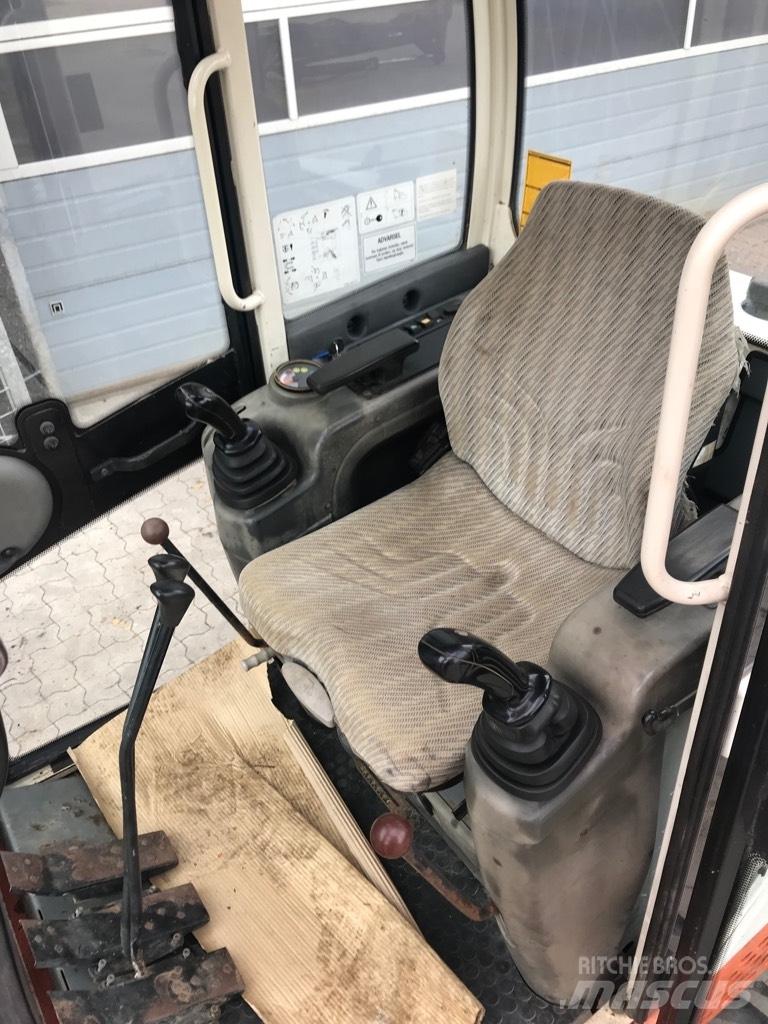 Terex Schaeff HR2.0 ミニ油圧ショベル 7t以下（ミニユンボ・ミニディガー）