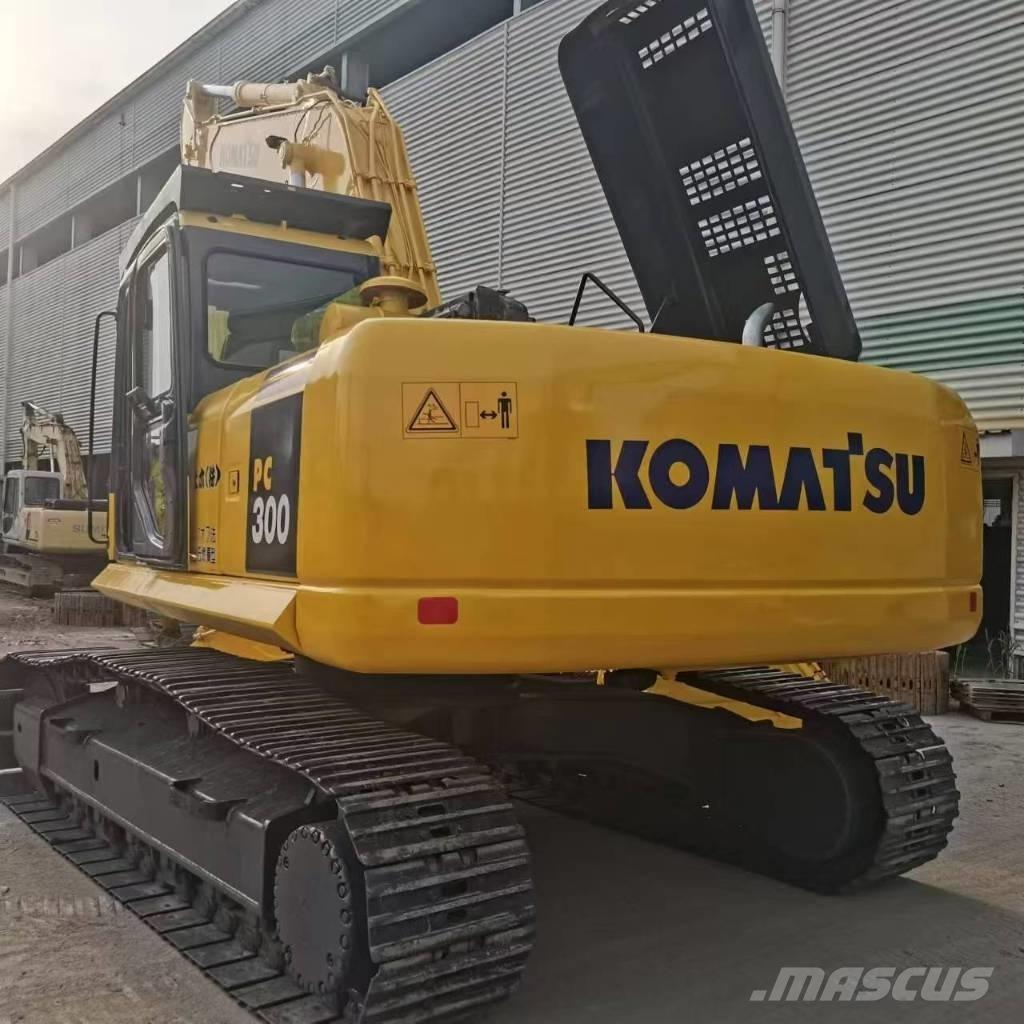 Komatsu PC 300-7 大型油圧ショベル12t以上（パワーショベル・ユンボ）