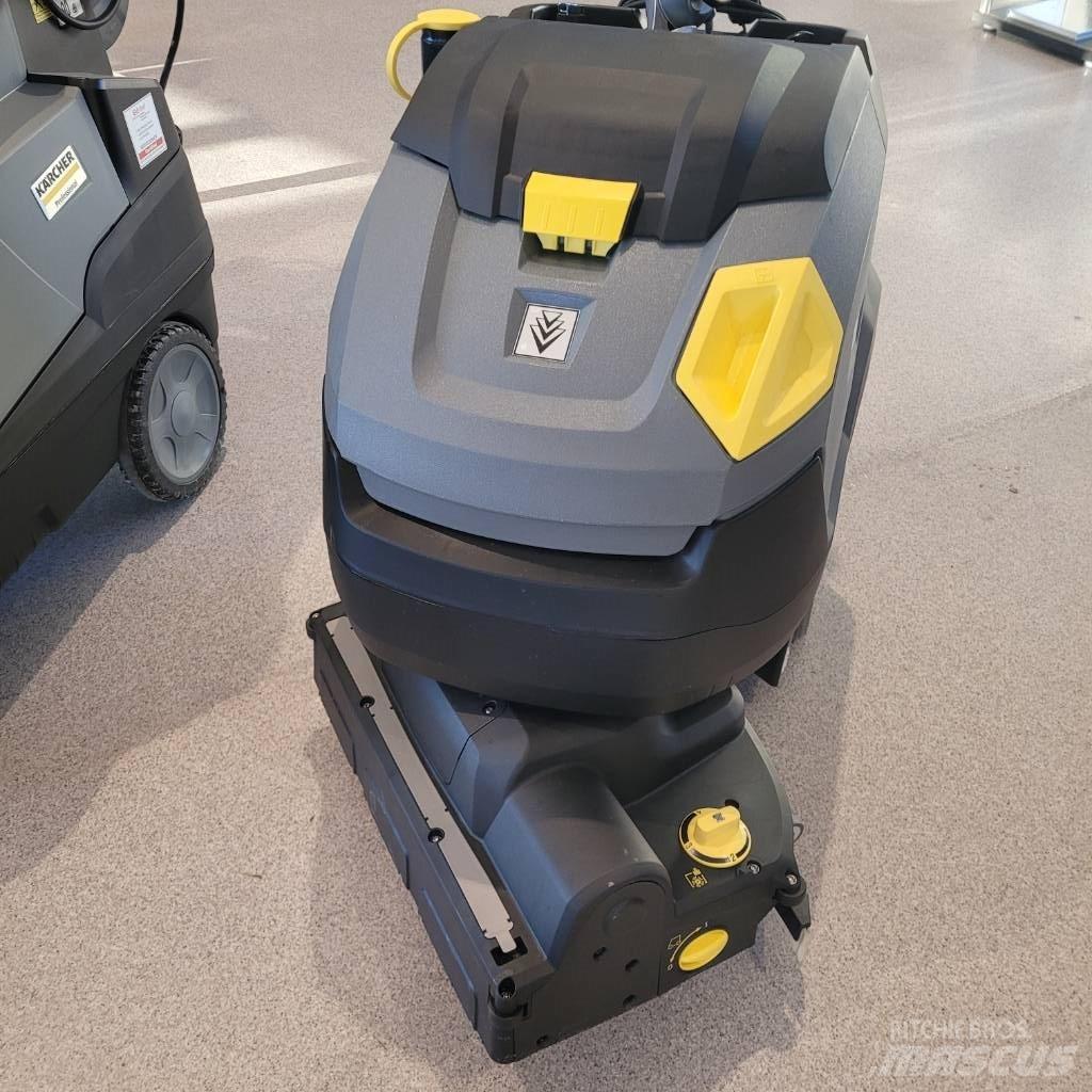 Kärcher BR 45/22 C スイーパー･スクラバー（コンビネーション床洗浄機）