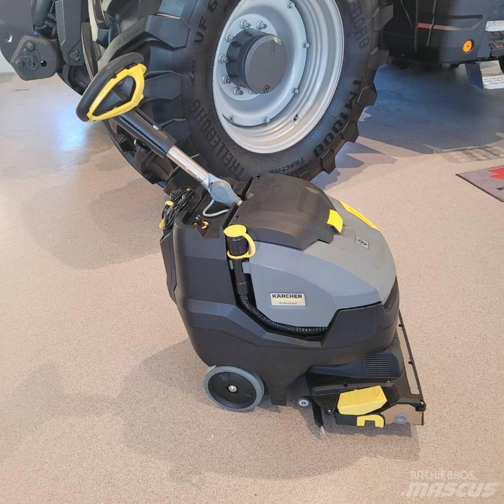 Kärcher BR 45/22 C スイーパー･スクラバー（コンビネーション床洗浄機）