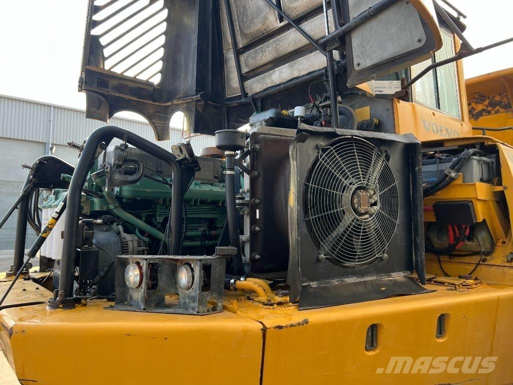 Volvo A40E アーティキュレート式ダンプトラック