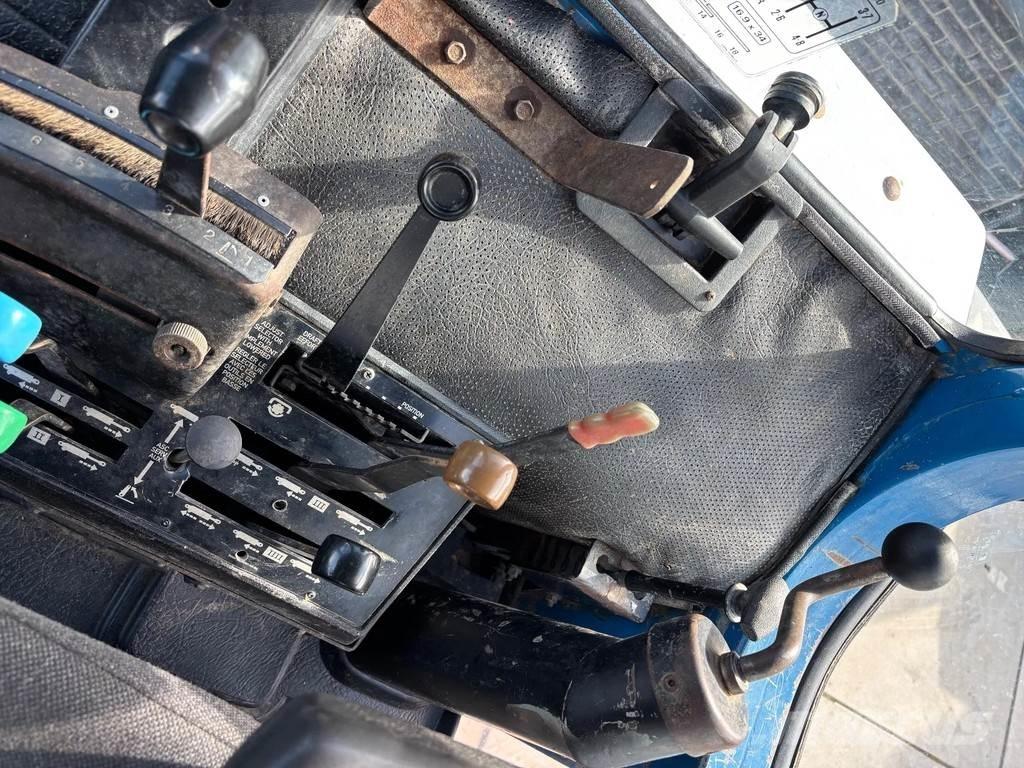 Ford 7810 トラクター