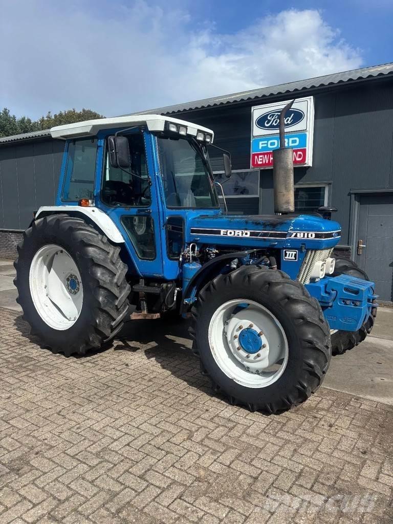 Ford 7810 トラクター