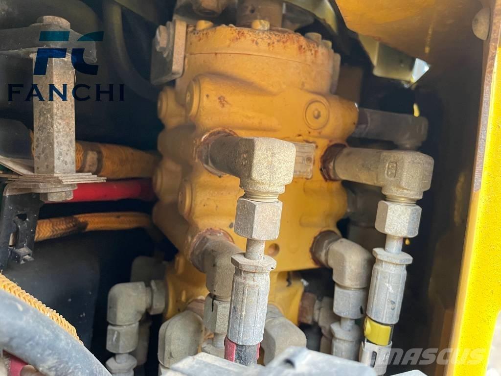 CAT 303 C CR ミニ油圧ショベル 7t以下（ミニユンボ・ミニディガー）