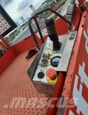 SkyJack SJ III 4740 シザースリフト