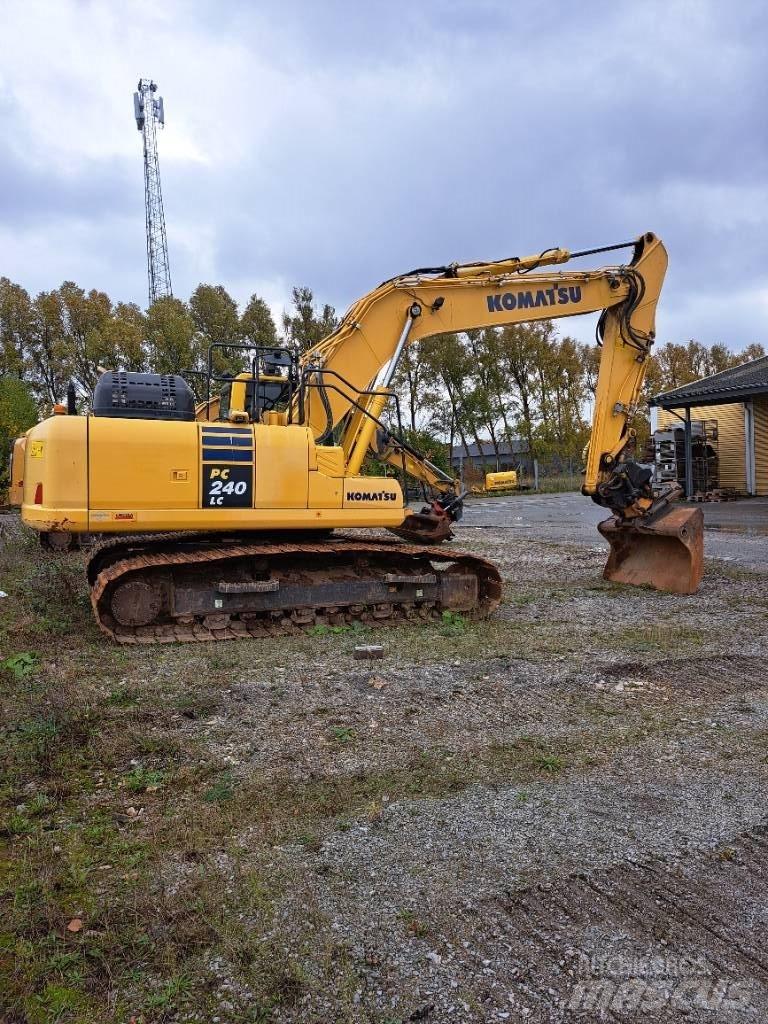 Komatsu PC 240 LC-11 大型油圧ショベル12t以上（パワーショベル・ユンボ）