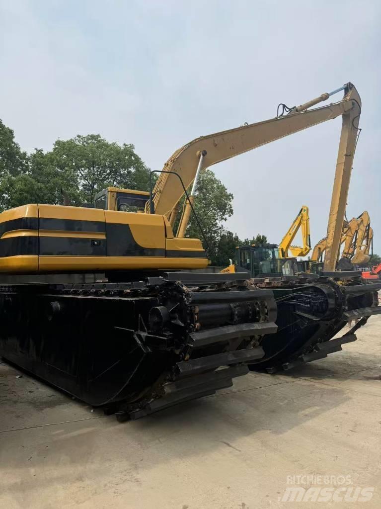 CAT 320B 水陸両用油圧ショベル、ユンボ