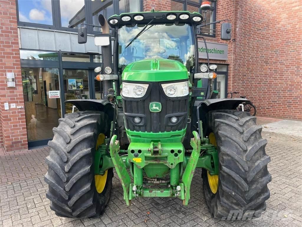 John Deere 6155R トラクター
