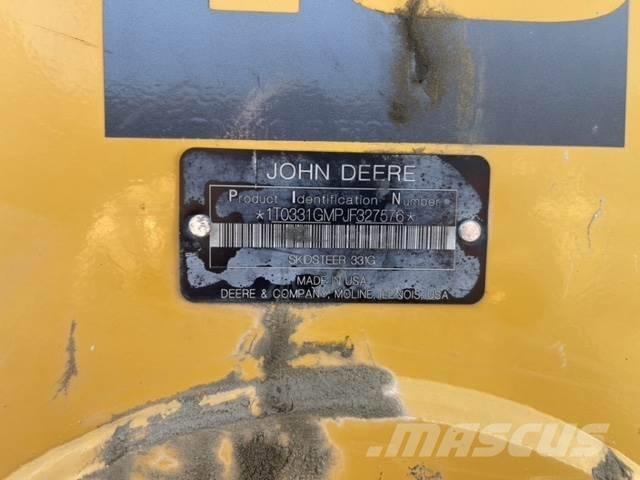 John Deere 331G スキッドステアローダー