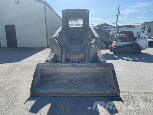 John Deere 331G スキッドステアローダー