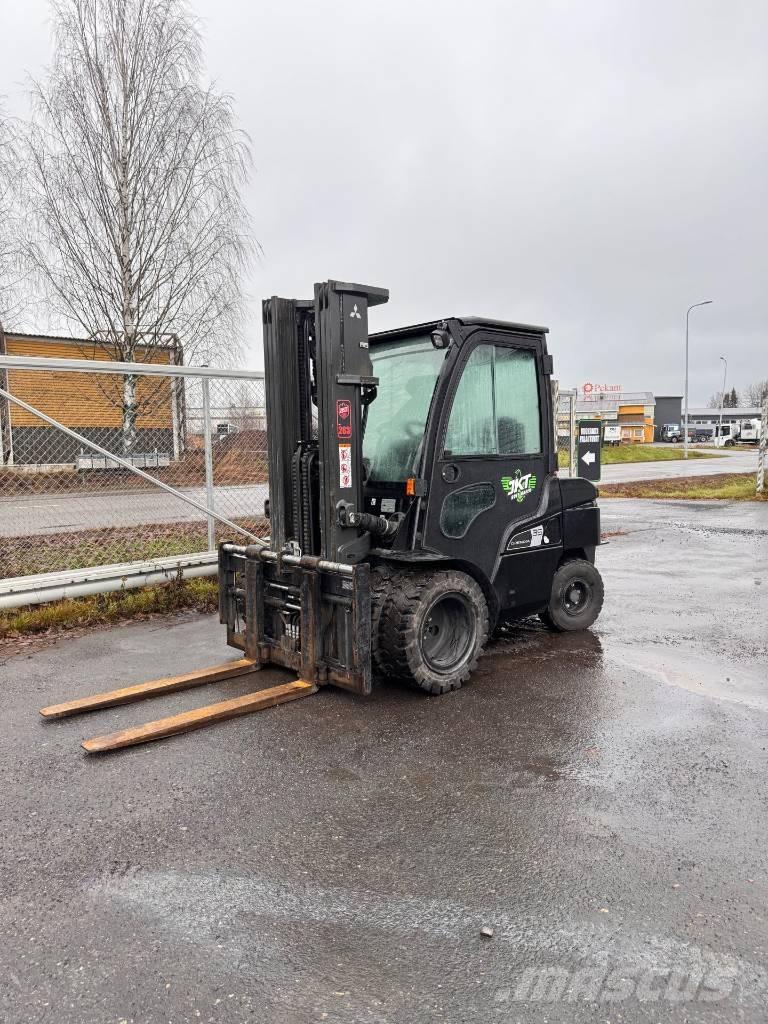 Mitsubishi FD 35 N3 ディーゼル・軽油