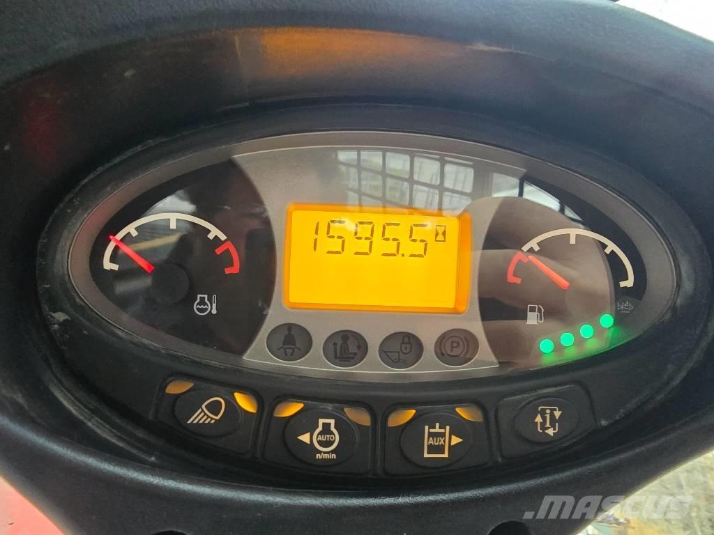 Bobcat T 770 スキッドステアローダー