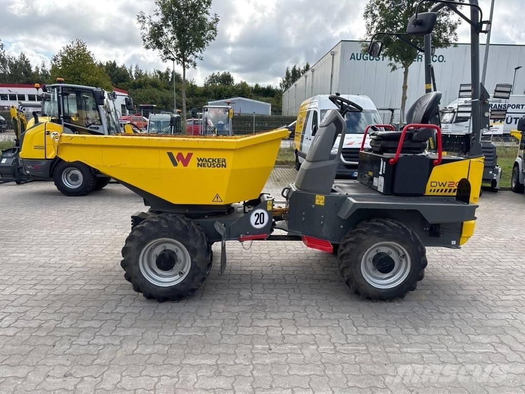 Wacker Neuson DW20 サイト　ダンプ