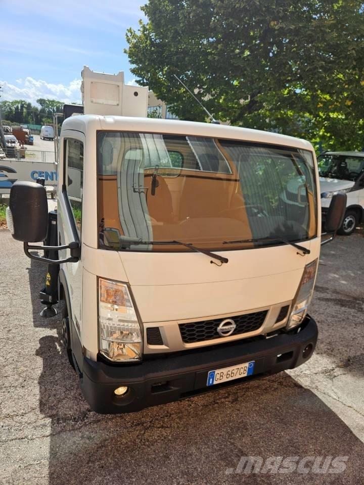 Isoli PNT 230 トラック高所作業車