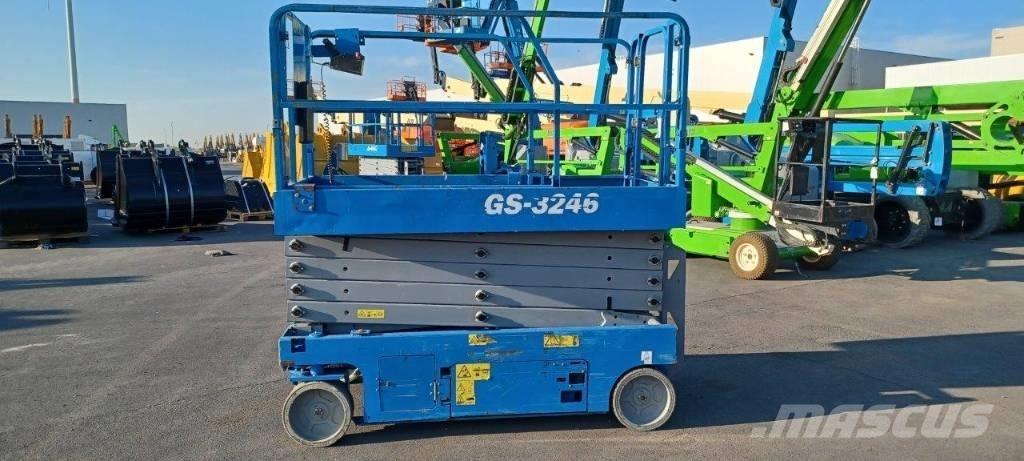 GENIE GS3246 シザースリフト