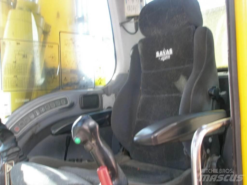 JCB JS175W ホイール式油圧ショベル（パワーショベル・ユンボ・バックホー）