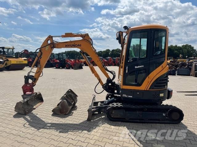 Hyundai R25Z-9 AK ミニ油圧ショベル 7t以下（ミニユンボ・ミニディガー）