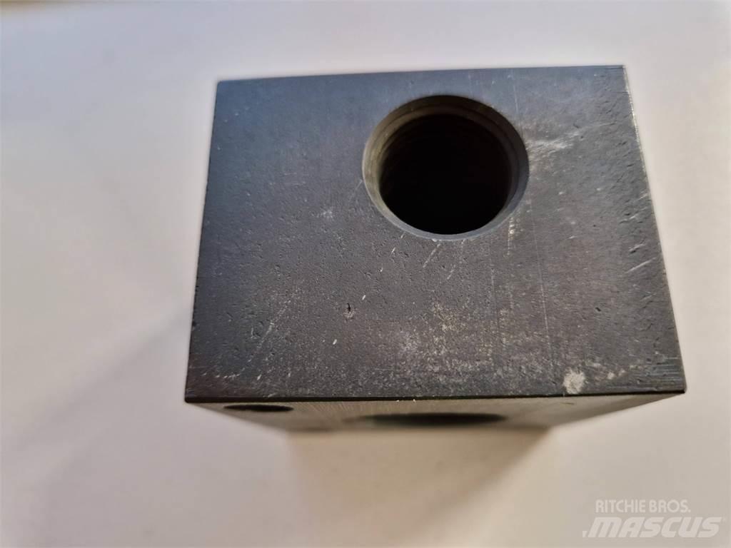 Rottne 037-0101 シャーシ及びサスペンション