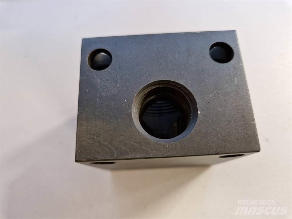 Rottne 037-0101 シャーシ及びサスペンション