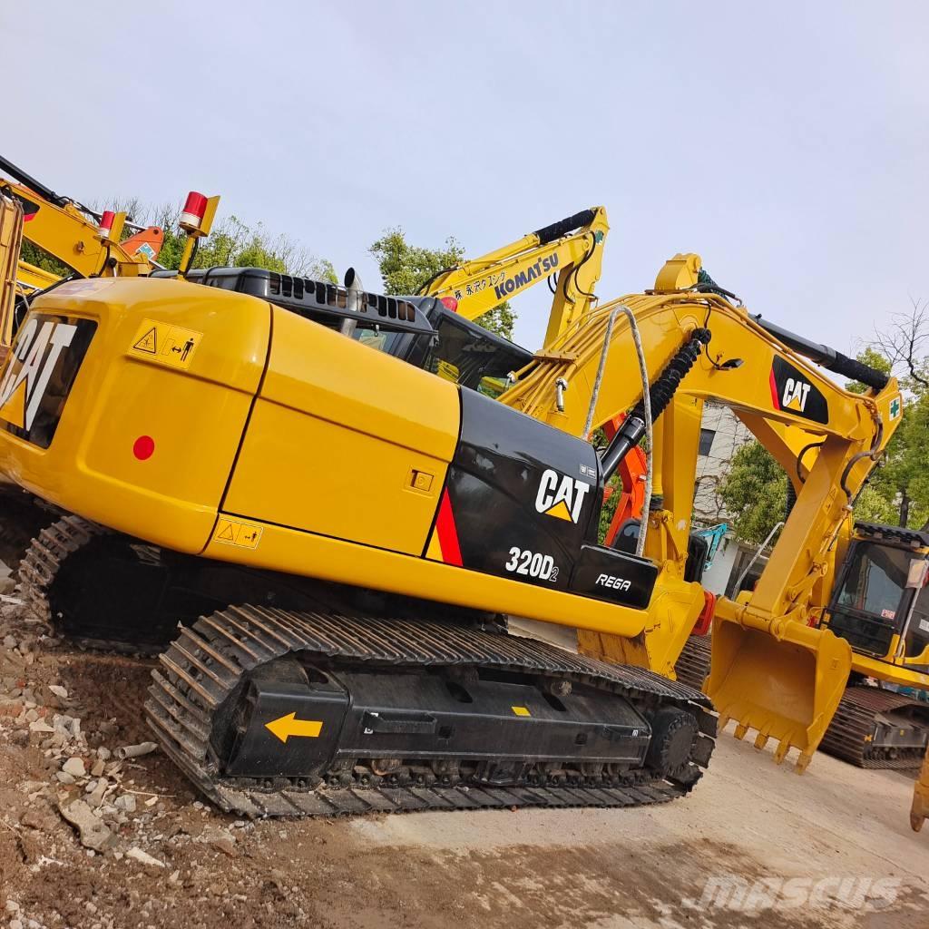 CAT 320 D2 大型油圧ショベル12t以上（パワーショベル・ユンボ）