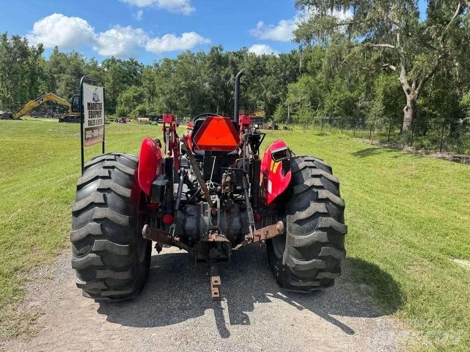 Massey Ferguson 2635 トラクター