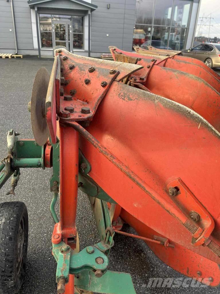 Kverneland E160-4-8 リバーシブルプラウ