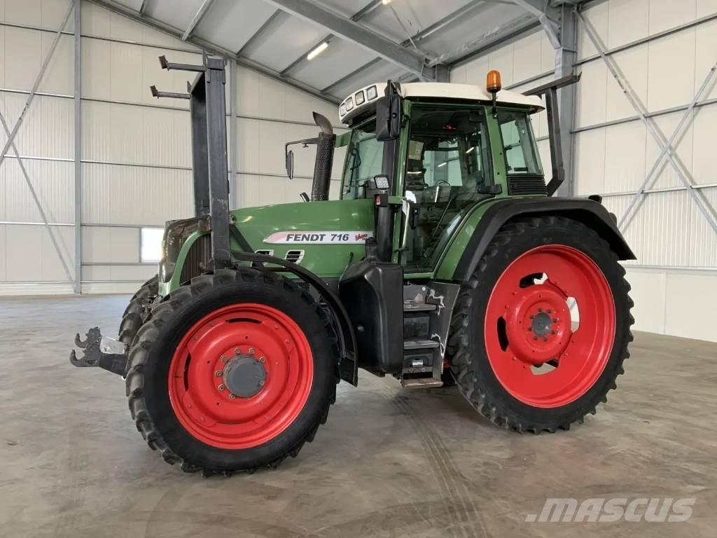 Fendt 716 Vario TMS トラクター