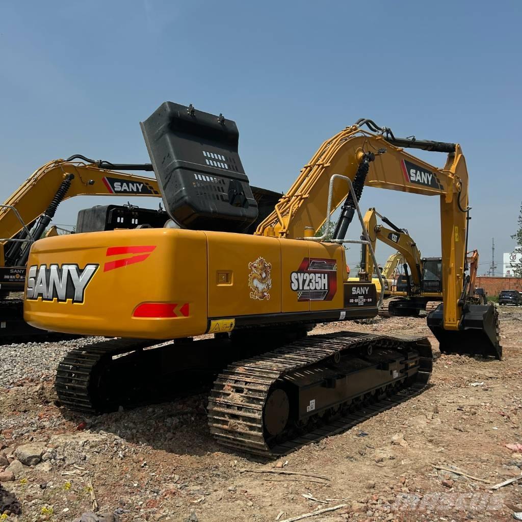  三一 235C 大型油圧ショベル12t以上（パワーショベル・ユンボ）