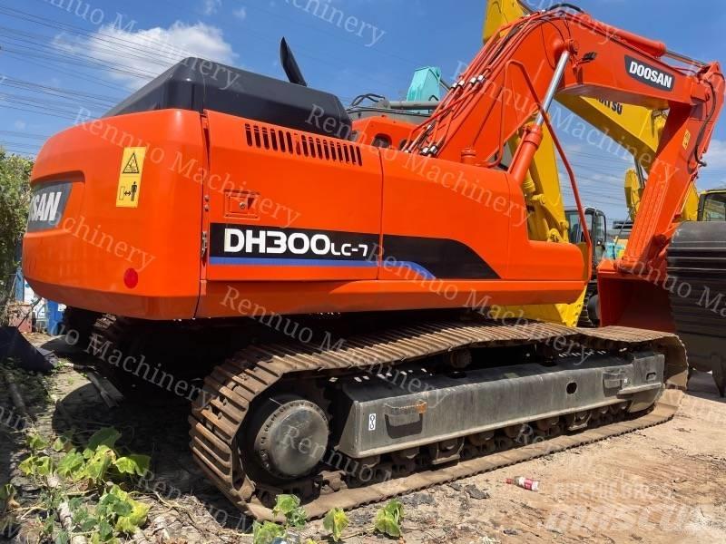 Doosan DH 300 LC-7 大型油圧ショベル12t以上（パワーショベル・ユンボ）