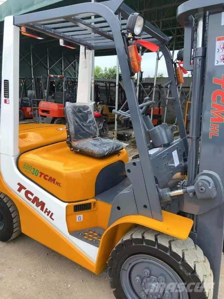 TCM FD 30 ディーゼル・軽油