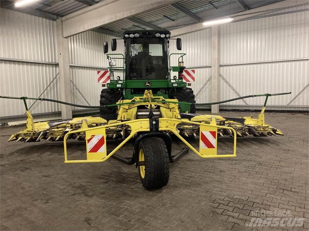 John Deere 7750i 自走式フォレージハーベスター
