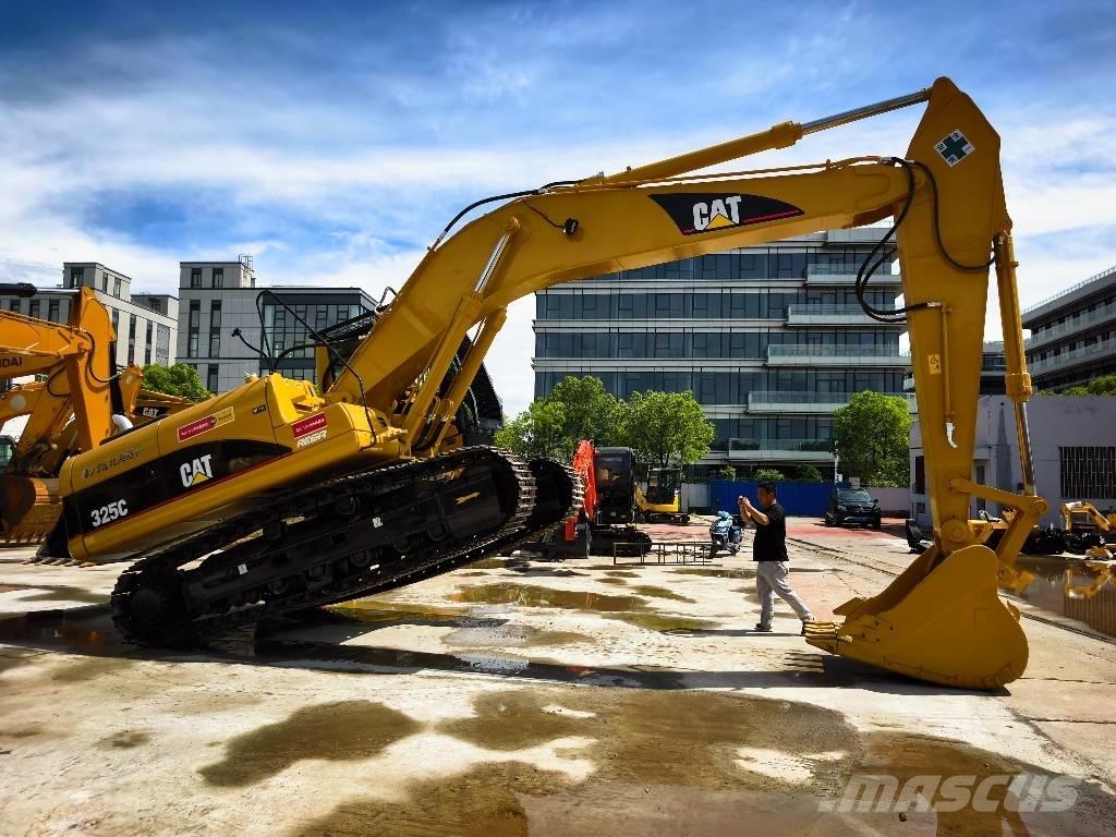 CAT 325 C 大型油圧ショベル12t以上（パワーショベル・ユンボ）
