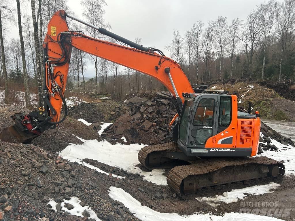 Doosan DX 235 LCR-5 大型油圧ショベル12t以上（パワーショベル・ユンボ）