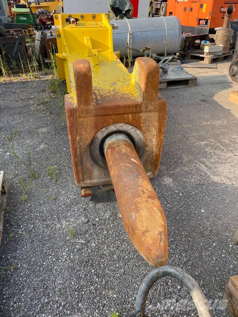 Epiroc HB7000 ハンマー／ブレーカ