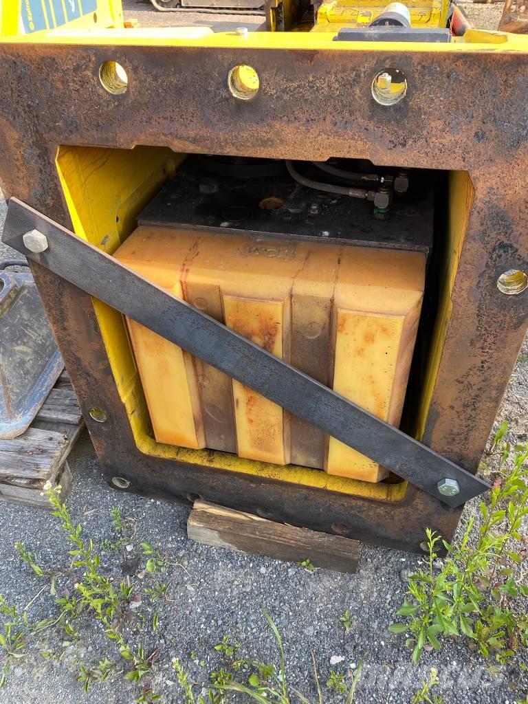 Epiroc HB7000 ハンマー／ブレーカ