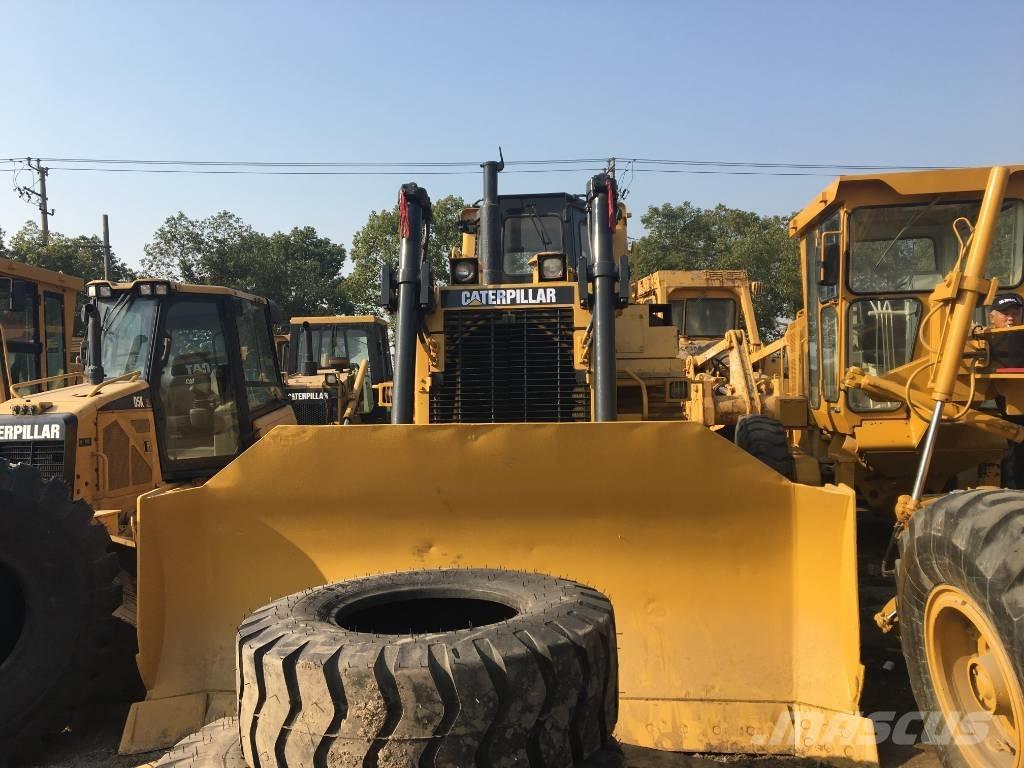 CAT D7H ブルドーザー