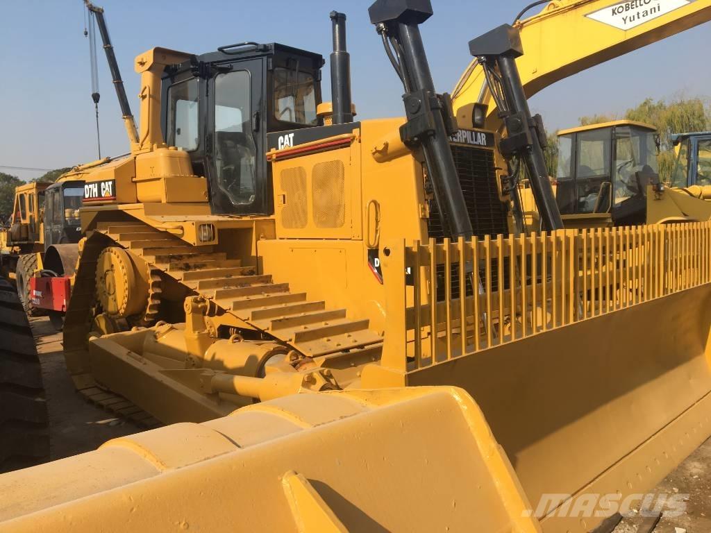 CAT D7H ブルドーザー