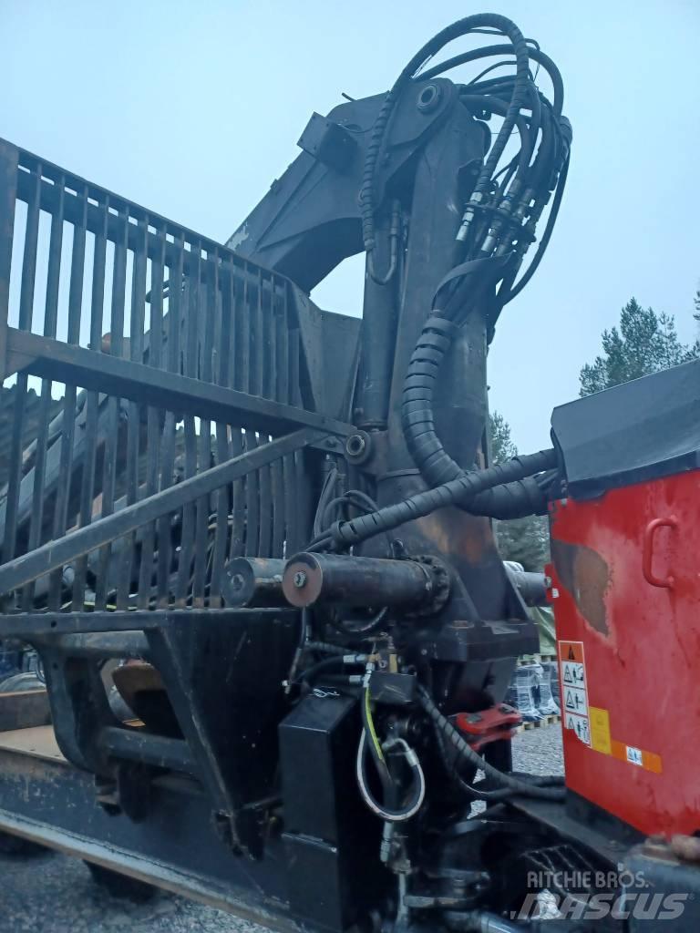 Komatsu 865 フォワーダー