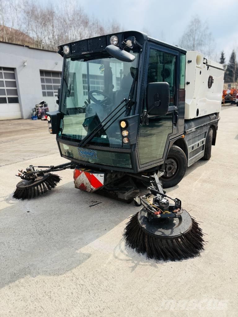 Schmidt Swingo 200 路面清掃機