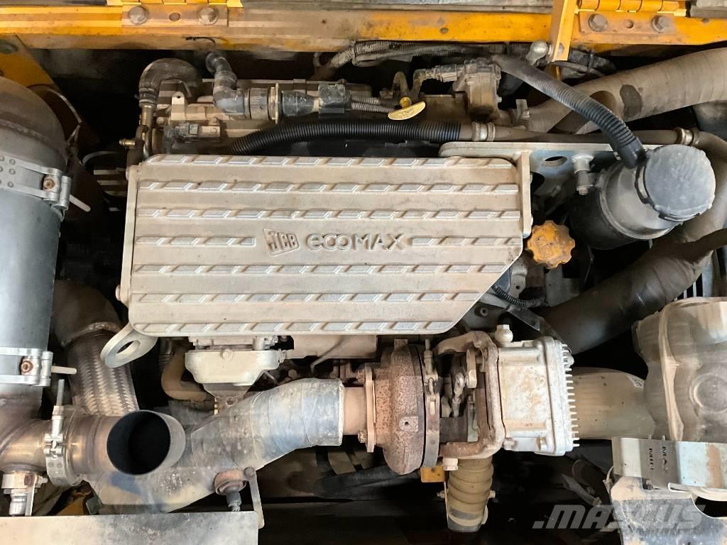 JCB JS 130 LC 大型油圧ショベル12t以上（パワーショベル・ユンボ）