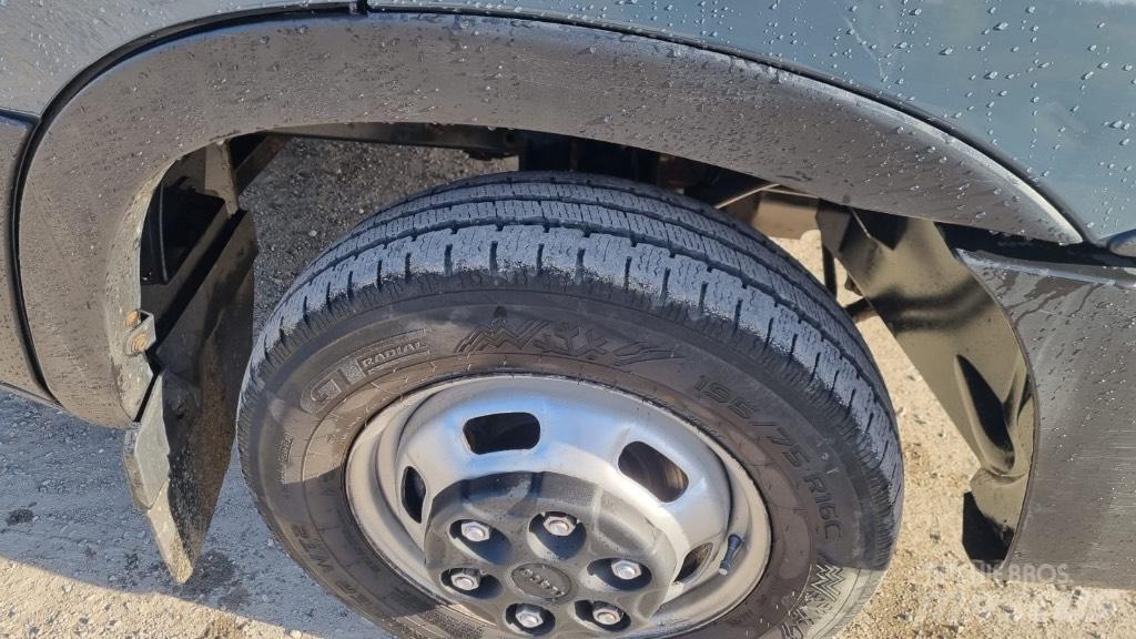 Iveco Daily 35 C 180 ピックアップ／ドロップサイド