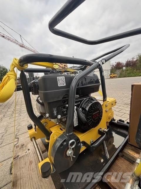 Bomag BVP18/45 プレートコンパクター