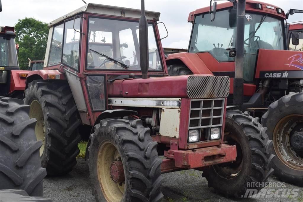 Case IH 844 A/S トラクター