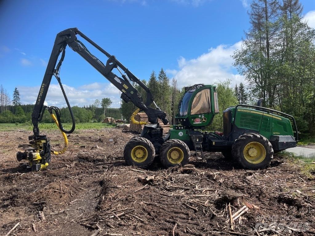 John Deere 1270 G ハーベスター