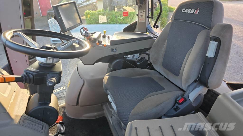 Case IH Puma 220 CVX トラクター