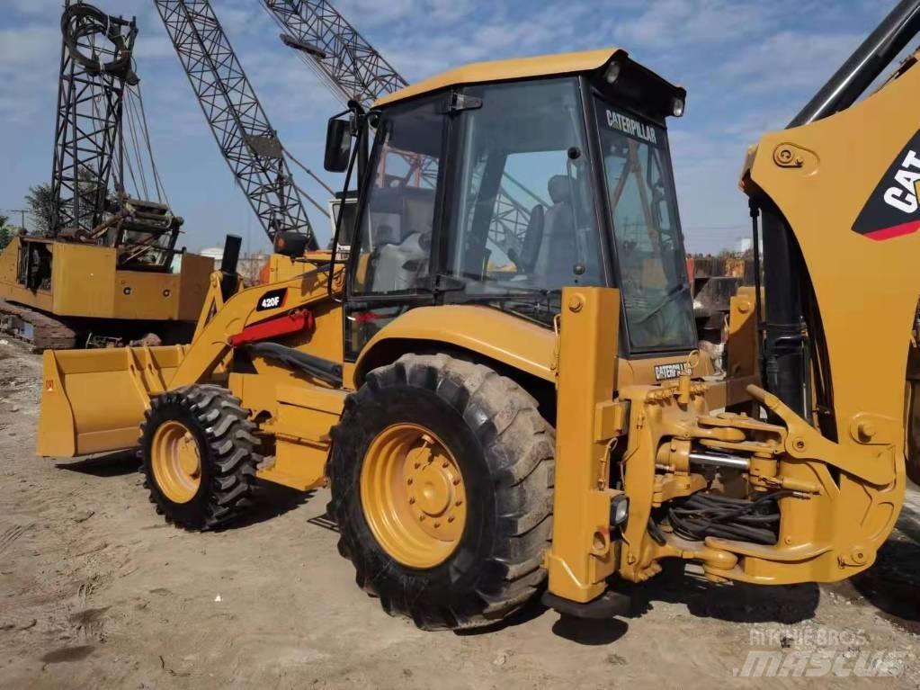 CAT 420 F バックホーローダー