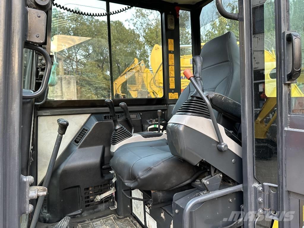Komatsu PC 56-7 ミニ油圧ショベル 7t以下（ミニユンボ・ミニディガー）