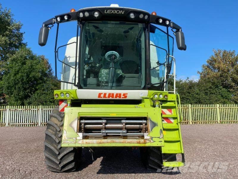 CLAAS LEXION 750 コンバイン